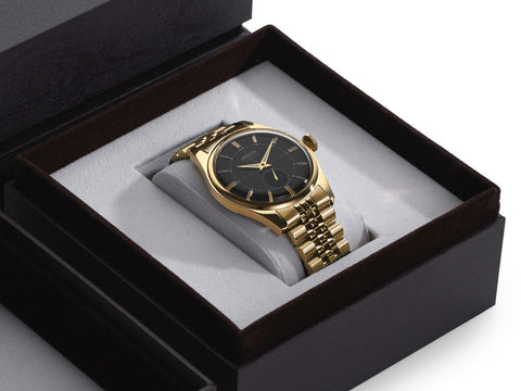 AP3.21 - Onyx Black Gold w/ Golden Bracelet